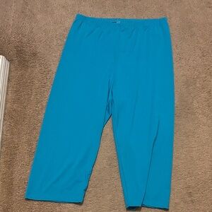 Stylish blue Stretch Legging/ capris Woman’s size 1XL